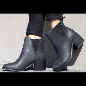 Black Leather Women's Esme Boots